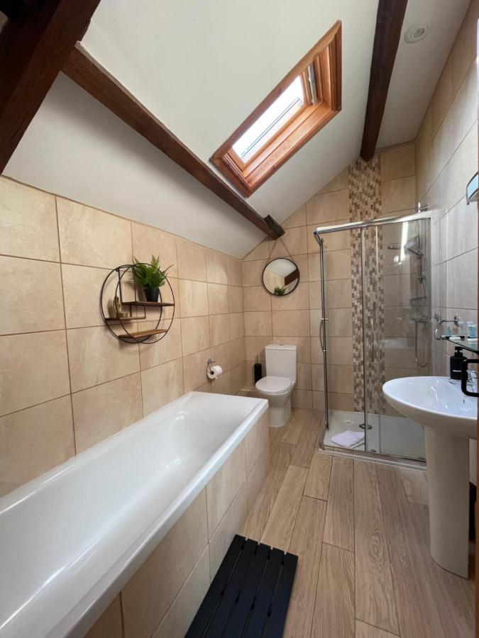 Cilhendre Holiday Cottages - The Dairy Swansea Exterior foto